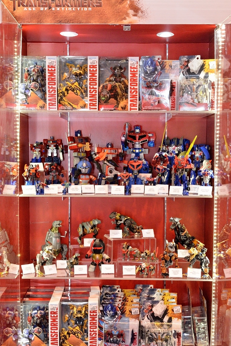 The display at Takashimaya B2. (Come See Toys)