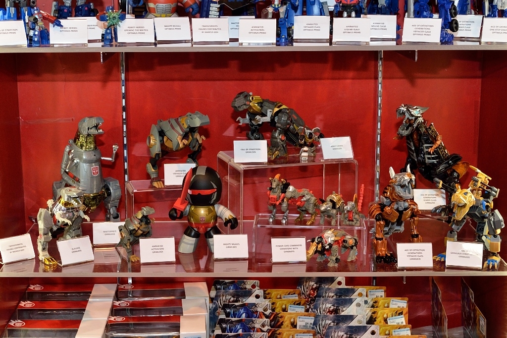 Grimlocks are hungry. (Come See Toys)