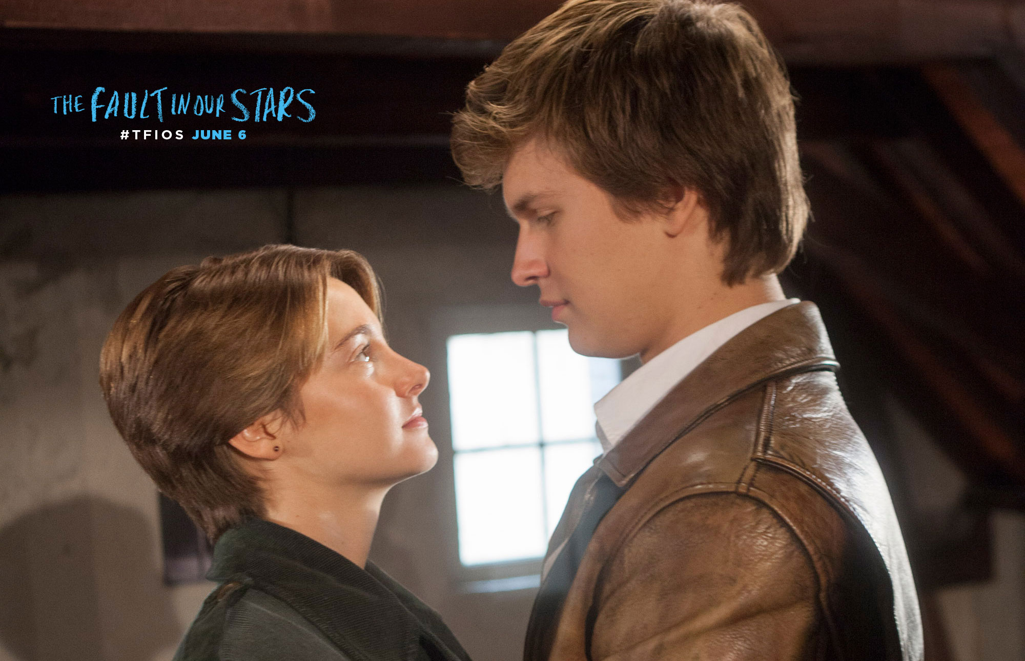 Smouldering stares between Hazel Green (Shailene Woodley) and Augustus Waters (Ansel Elgort). (The Fault in Our Stars official website)