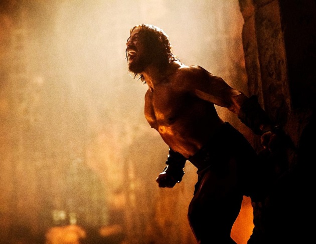 Hercules (Dwayne Johnson) struggles. (Yahoo Movies Singapore)
