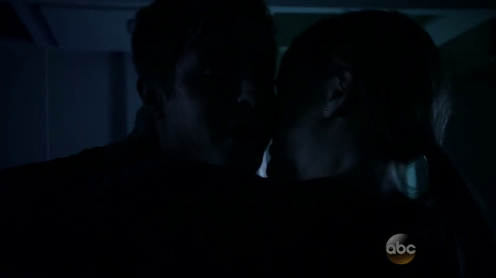 Fitz and Simmons kiss. Finally! (Agents of SHIELD S01E22)