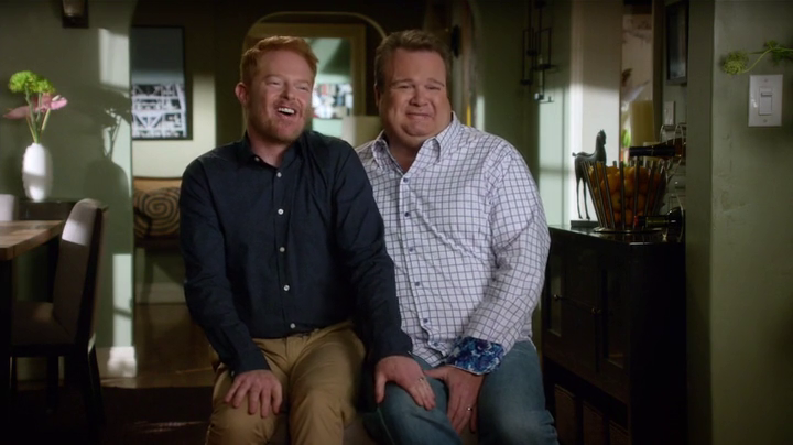 It's a tight squeeze on that chair. (Modern Family S06E01)