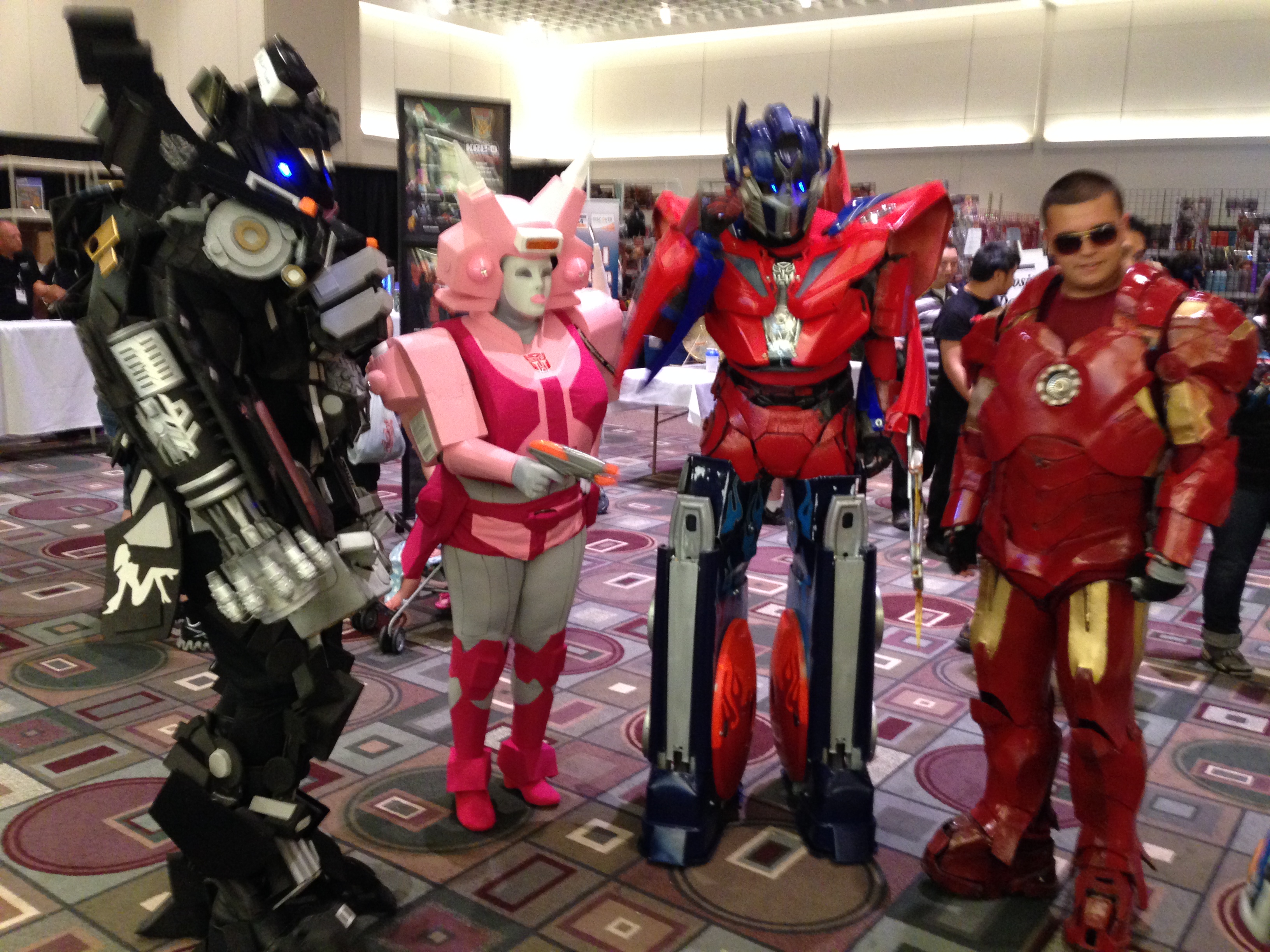 More cosplayers. (Botcon Day 3)