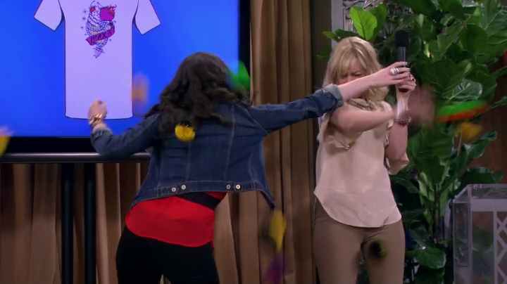 Assaulted by colouful balls. (2 Broke Girls S04E05)