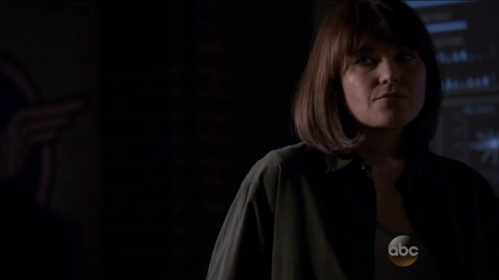 Lucy Lawless as Agent Hartley. (Agents of SHIELD S02E01)