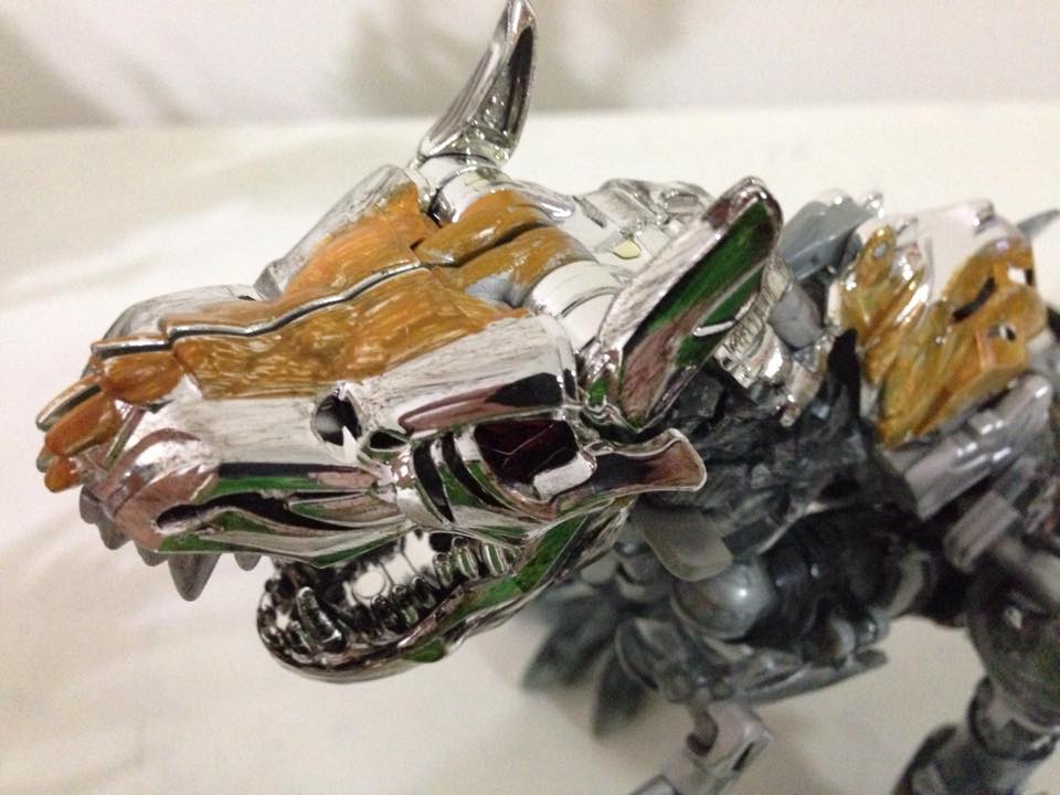 Grimlock head close up.(Dinobots Unleashed 5-Pack)