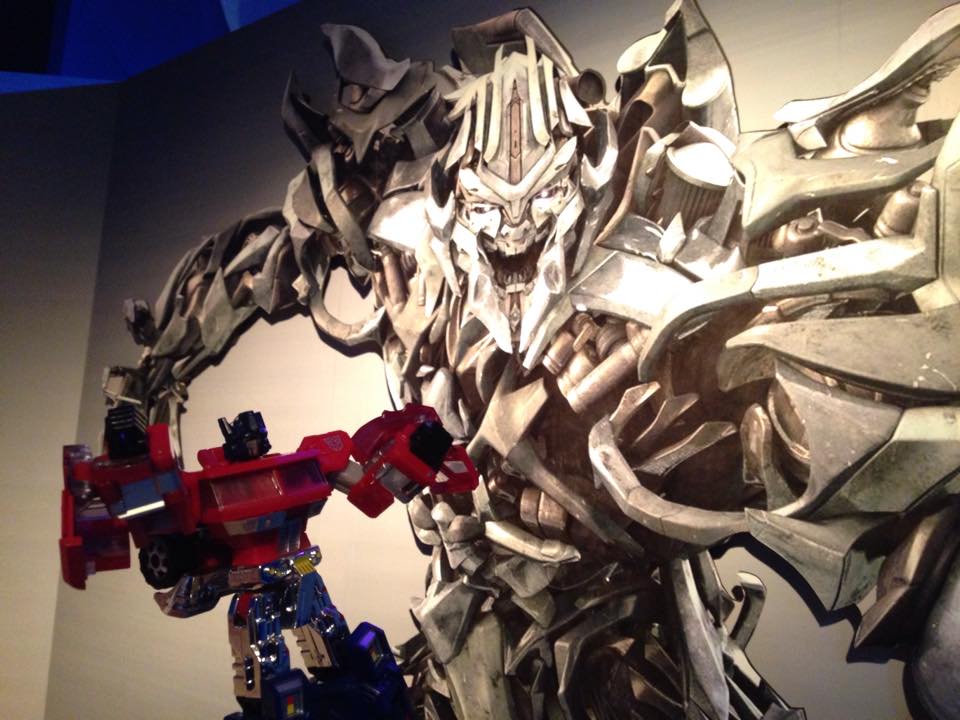 It's just a picture, Optimus! (Transformers 30th Anniversary Exhibition)