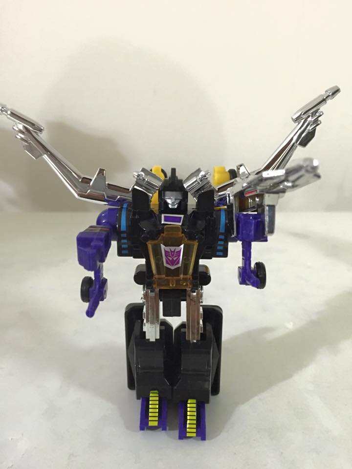 Skrapnel in bot mode.(Platinum Edition Insecticons)