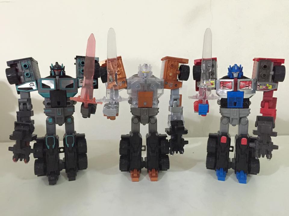 Many Primes. (Transformers: Platinum Edition Year of the Goat  Optimus Prime)