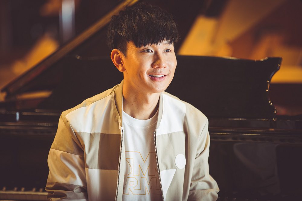 JJ Lin in "The Songs We Sang (我们唱着的歌)." (Golden Village Pictures)