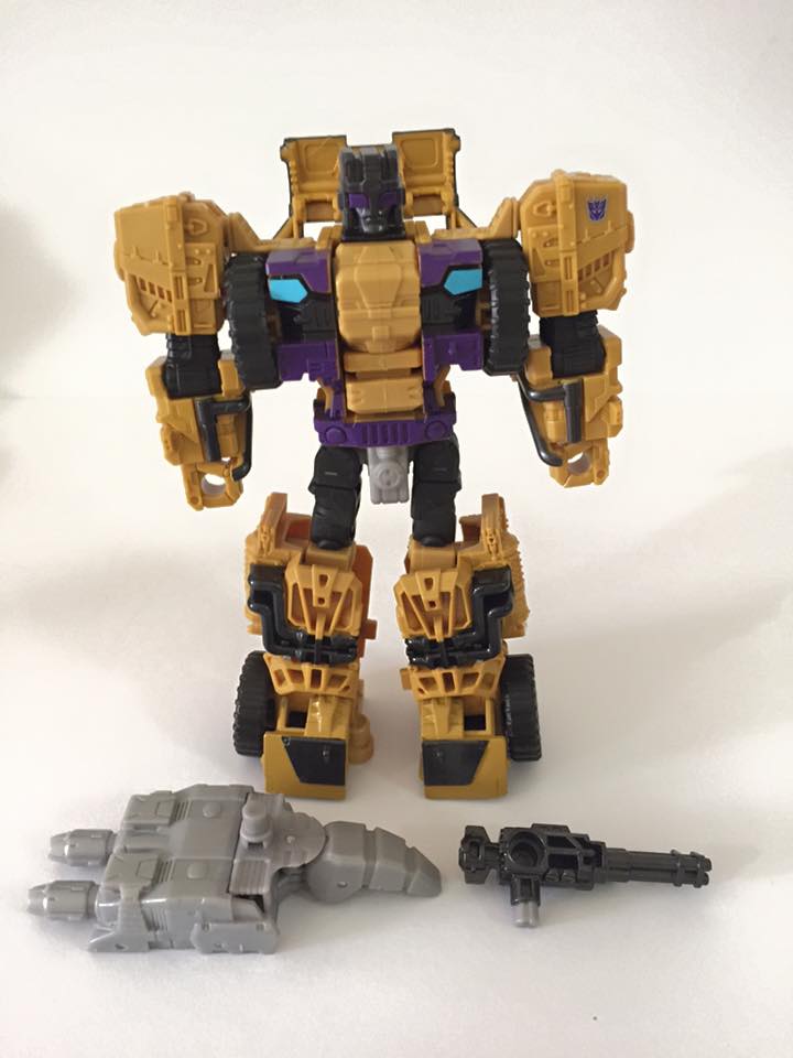 Robot and accessories. (Swindle)