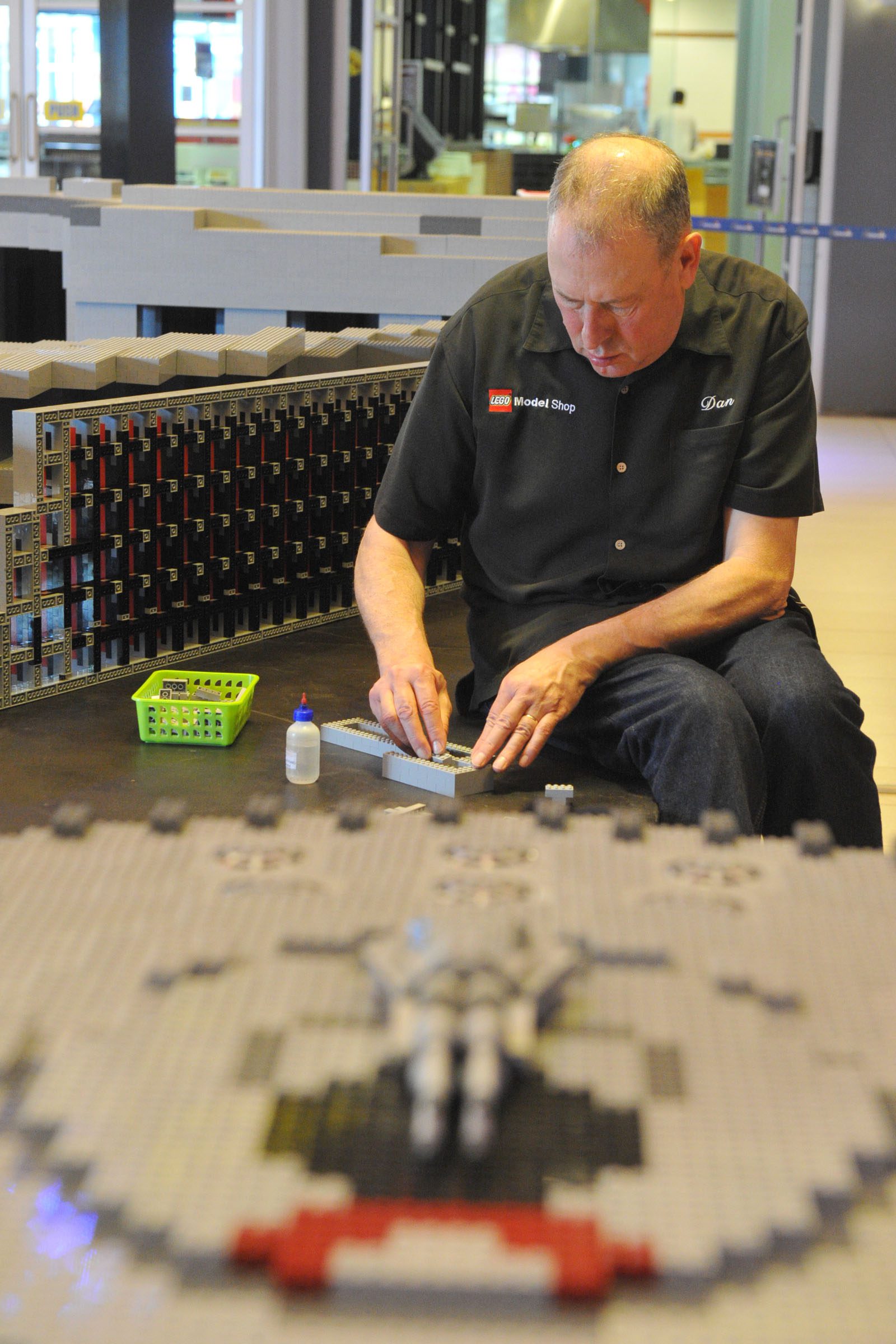 Dan Steininger strategizing the building of the Millennium Falcon. (Legoland Malaysia)