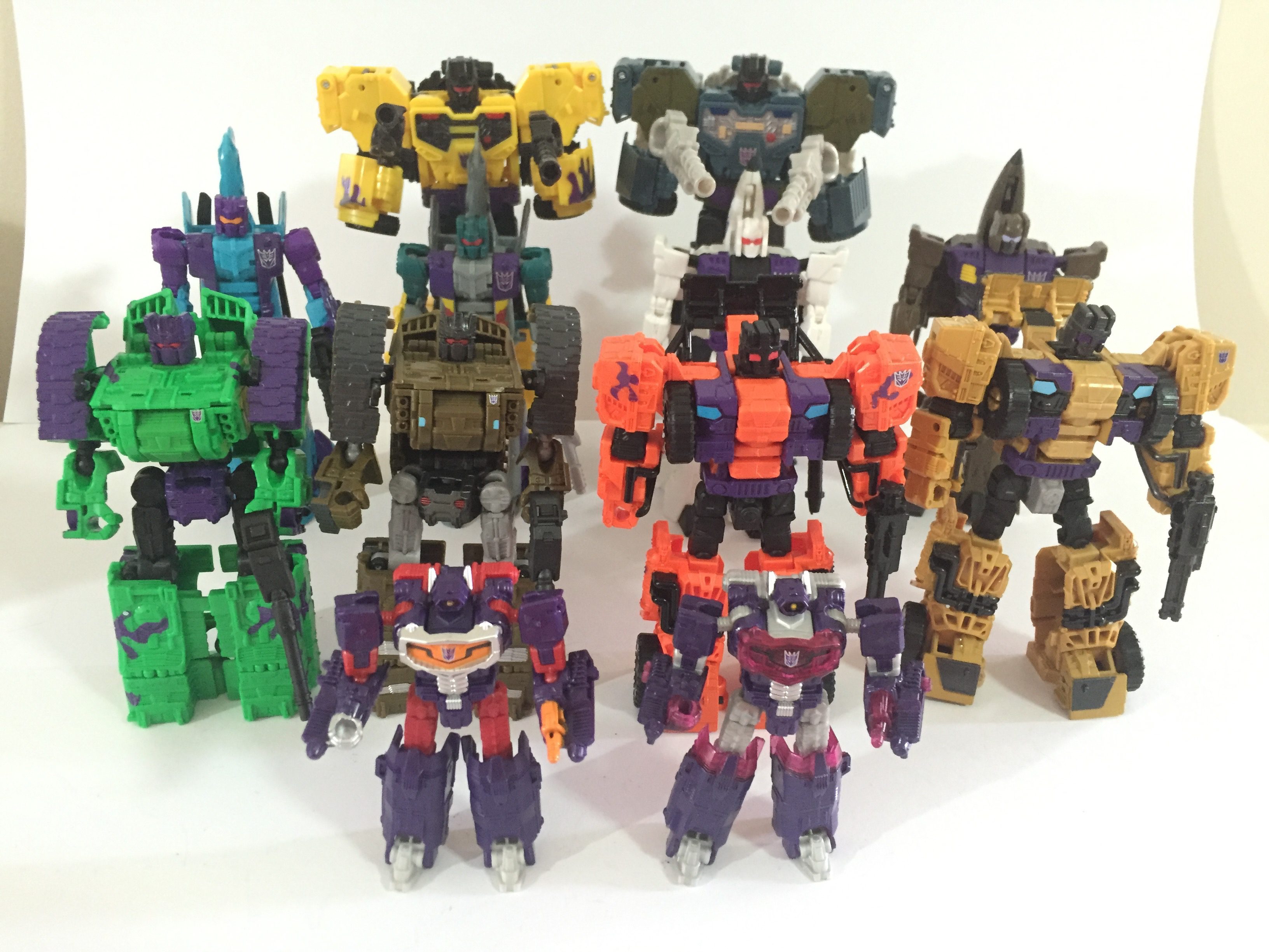 Combaticons and G2 Combaticons. (G2 Bruticus)