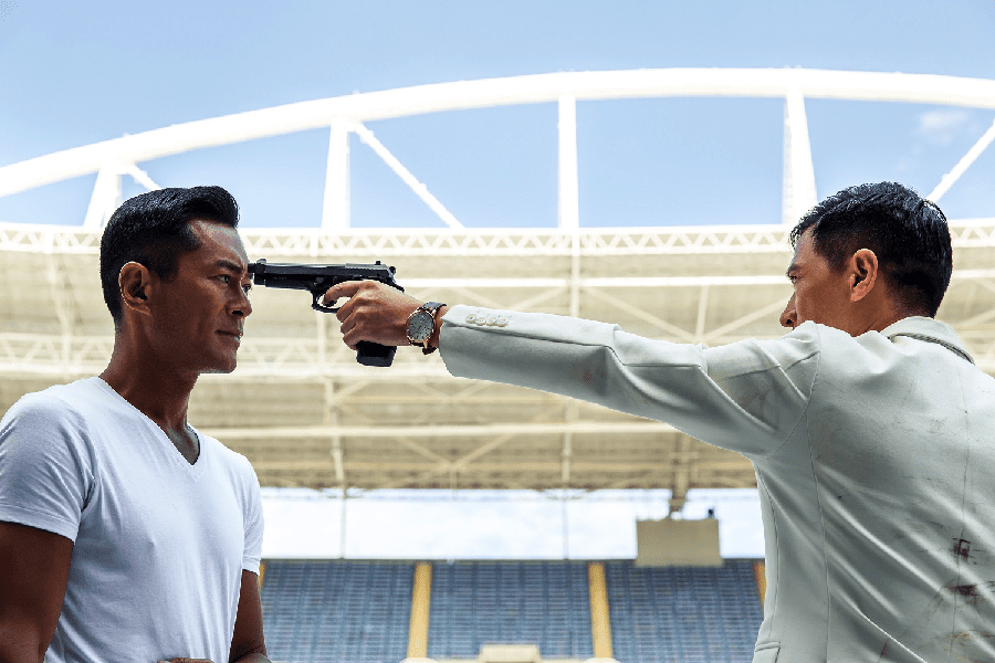 Lam vs Young Master in "Line Walker (使徒行者)." (Golden Village Pictures)