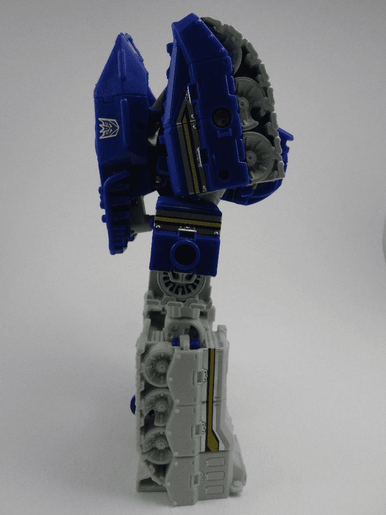 Robot mode. (Drillhorn from the Liokaiser giftset)