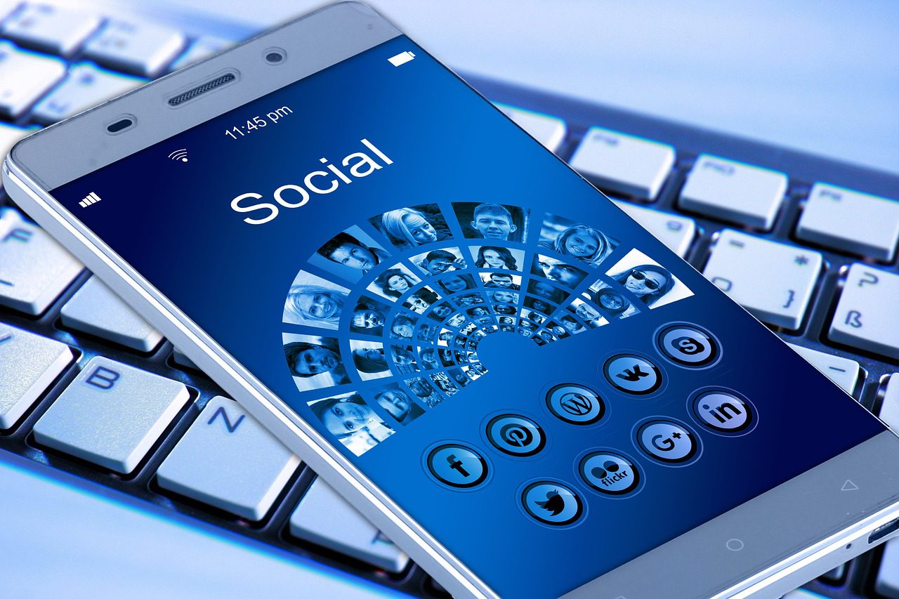 Think about the factors involved with social media. (Pixabay)