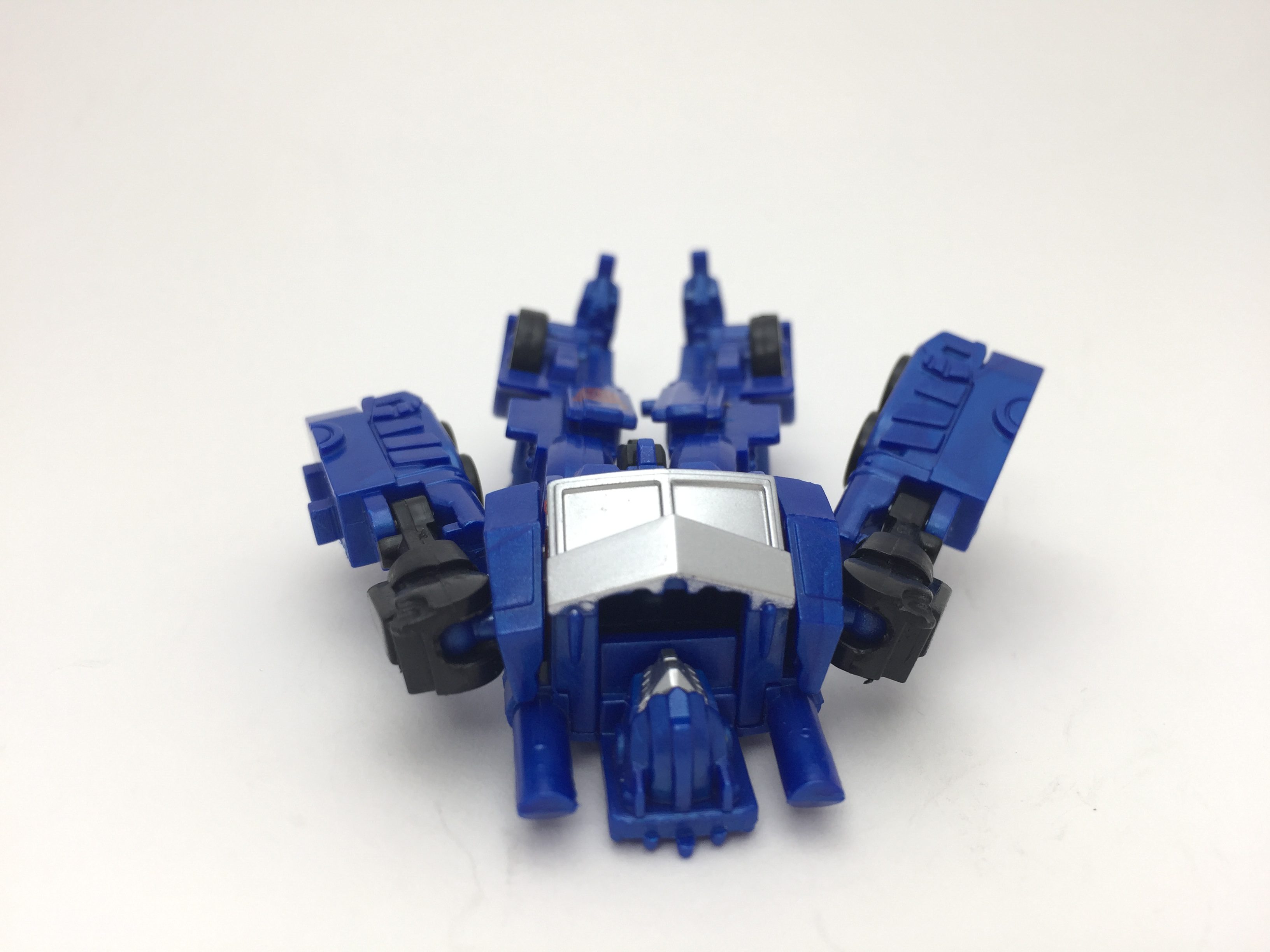 Optimus Prime, robot mode. (Transformers: The Last Knight)