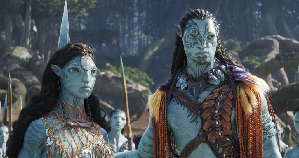 Ronal (Kate Winslet), Tonowari (Cliff Curtis), and the Metkayina clan in Avatar: The Way of Water. (IMAGE: 20th Century Studios)